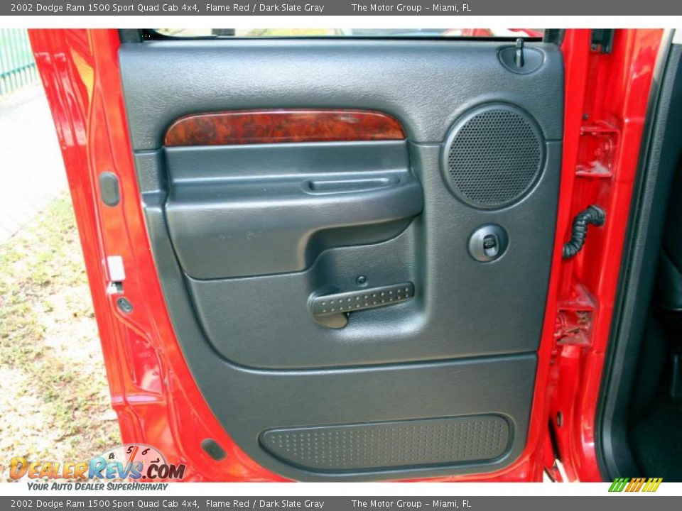 2002 Dodge Ram 1500 Sport Quad Cab 4x4 Flame Red / Dark Slate Gray Photo #23
