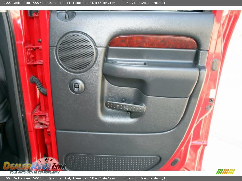 2002 Dodge Ram 1500 Sport Quad Cab 4x4 Flame Red / Dark Slate Gray Photo #24