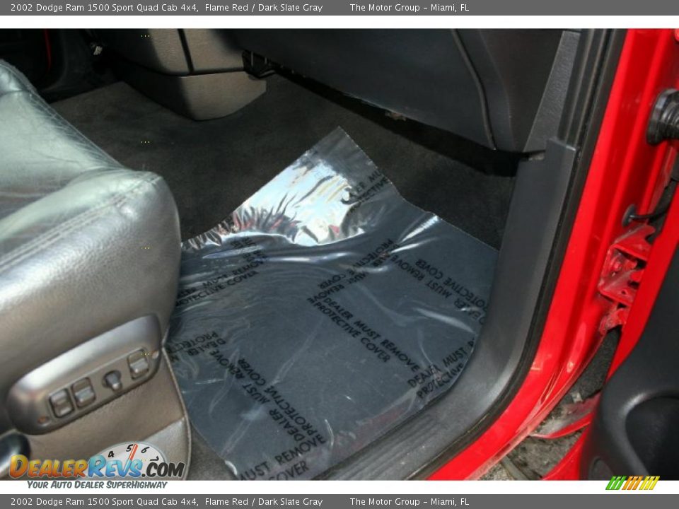 2002 Dodge Ram 1500 Sport Quad Cab 4x4 Flame Red / Dark Slate Gray Photo #30
