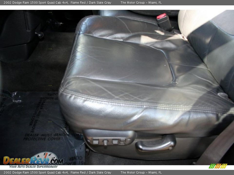 2002 Dodge Ram 1500 Sport Quad Cab 4x4 Flame Red / Dark Slate Gray Photo #31