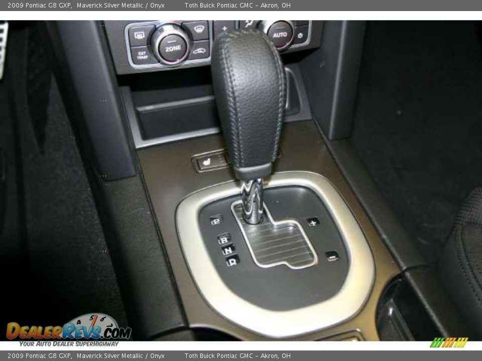 2009 Pontiac G8 GXP Shifter Photo #13