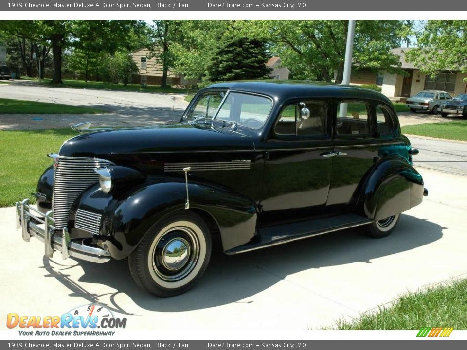 1939 Chevrolet Master Deluxe 4 Door Sport Sedan Black / Tan Photo #16
