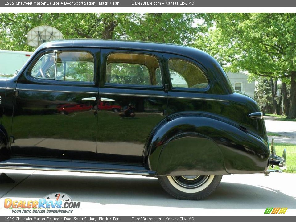 1939 Chevrolet Master Deluxe 4 Door Sport Sedan Black / Tan Photo #19