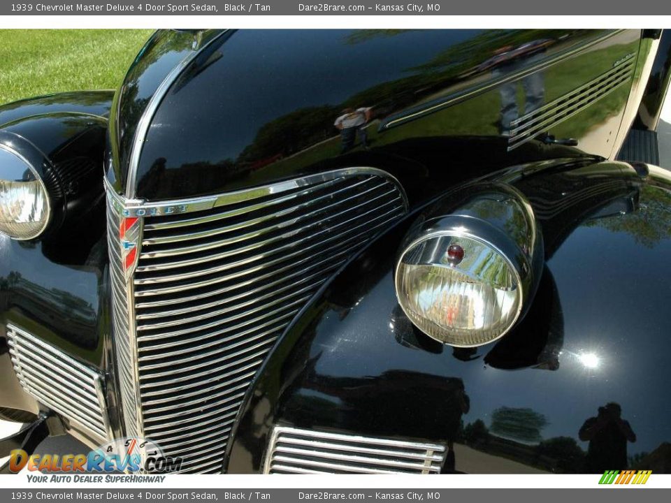 1939 Chevrolet Master Deluxe 4 Door Sport Sedan Black / Tan Photo #23