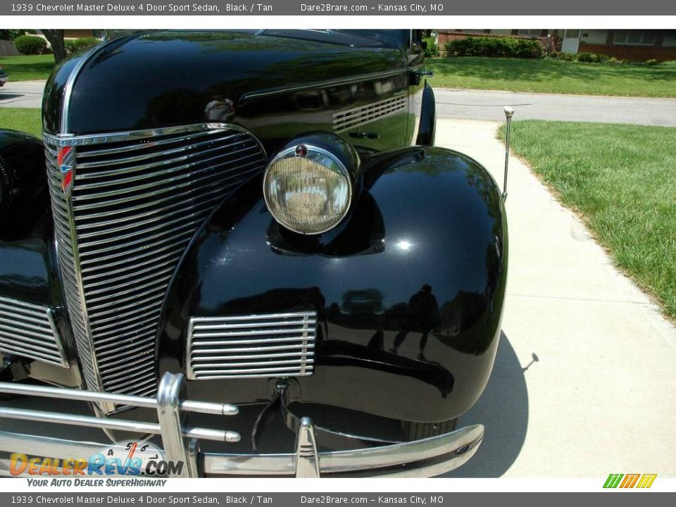 1939 Chevrolet Master Deluxe 4 Door Sport Sedan Black / Tan Photo #25