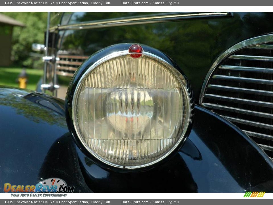 1939 Chevrolet Master Deluxe 4 Door Sport Sedan Black / Tan Photo #29