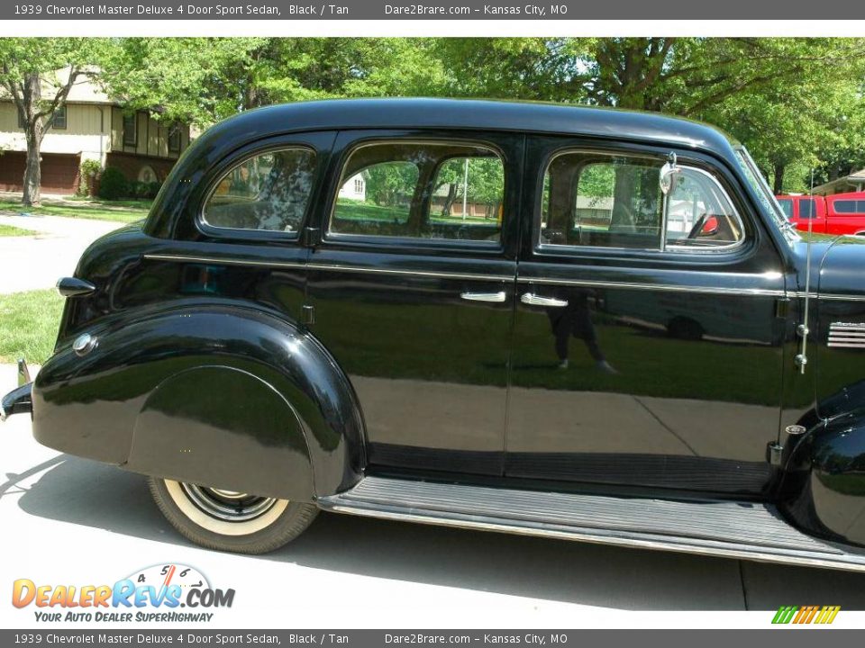 1939 Chevrolet Master Deluxe 4 Door Sport Sedan Black / Tan Photo #36