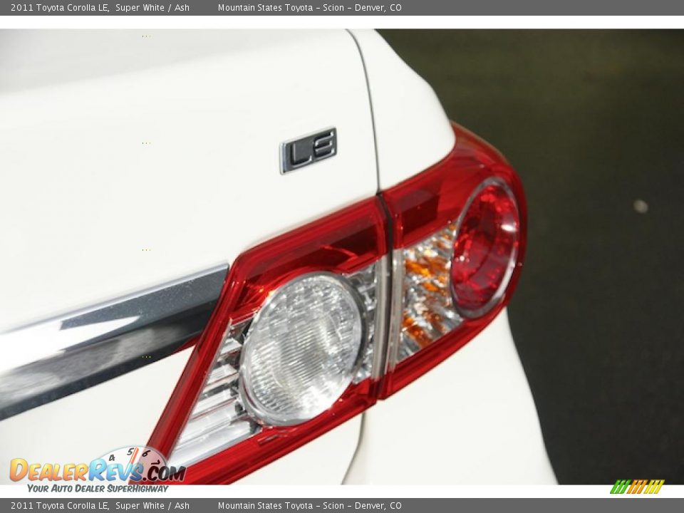 2011 Toyota Corolla LE Super White / Ash Photo #4