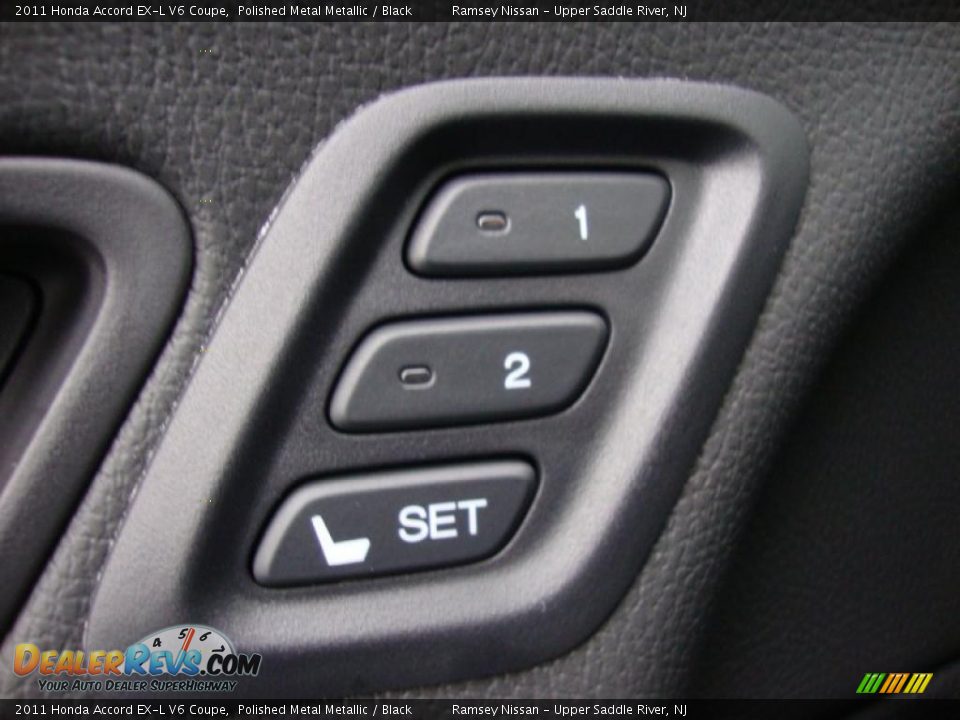 2011 Honda Accord EX-L V6 Coupe Polished Metal Metallic / Black Photo #17