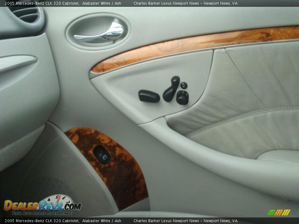 2005 Mercedes-Benz CLK 320 Cabriolet Alabaster White / Ash Photo #20
