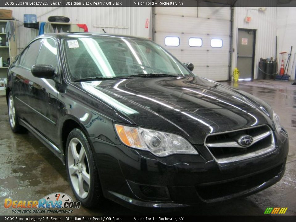 2009 Subaru Legacy 2.5i Sedan Obsidian Black Pearl / Off Black Photo #14