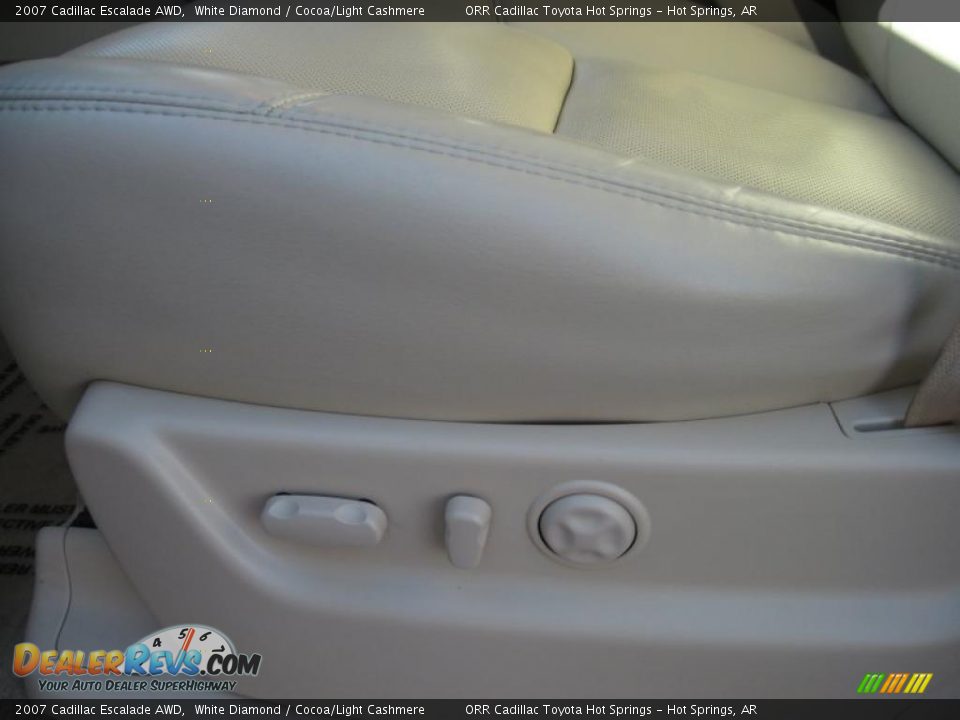 2007 Cadillac Escalade AWD White Diamond / Cocoa/Light Cashmere Photo #11