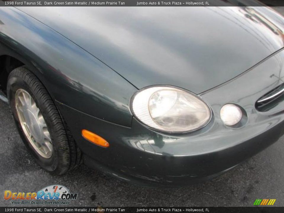 1998 Ford Taurus SE Dark Green Satin Metallic / Medium Prairie Tan Photo #2