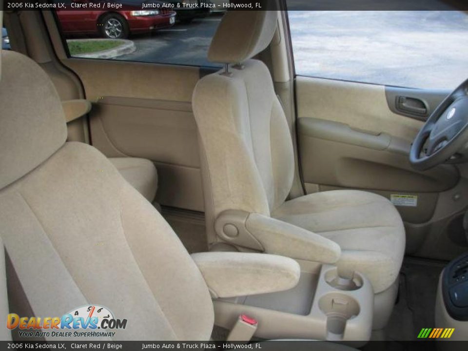 2006 Kia Sedona LX Claret Red / Beige Photo #17