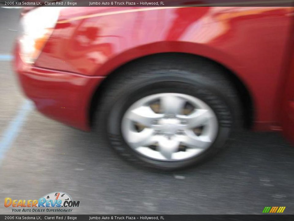2006 Kia Sedona LX Claret Red / Beige Photo #24