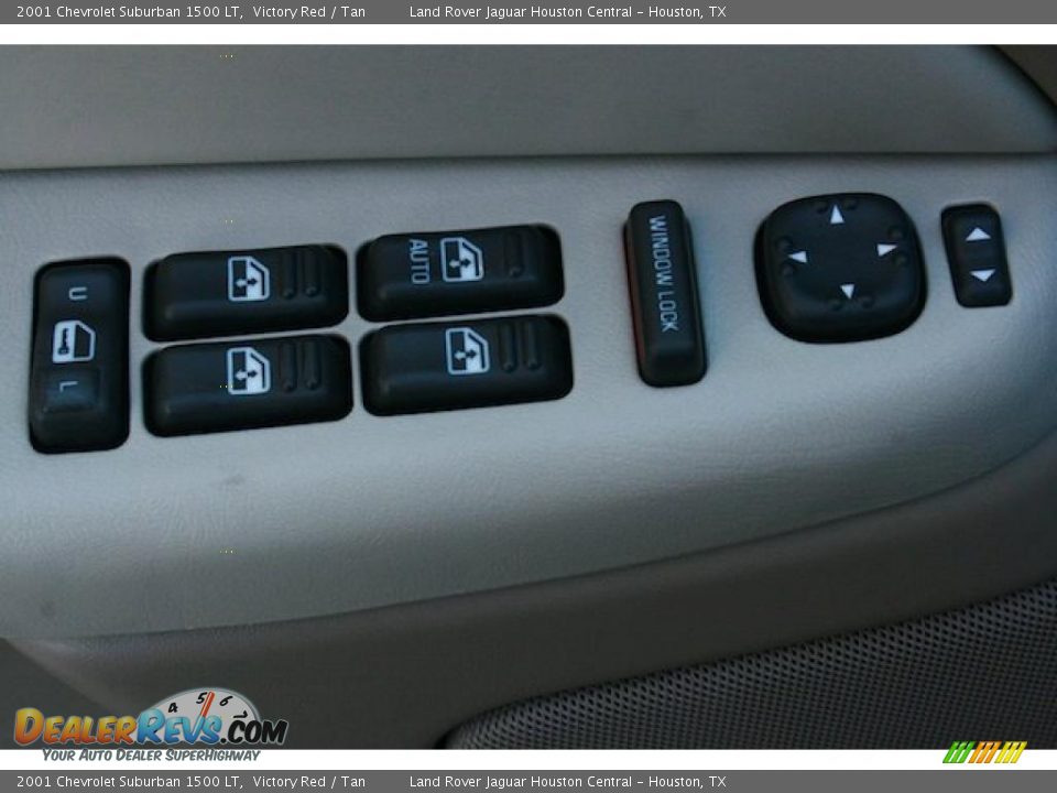 Controls of 2001 Chevrolet Suburban 1500 LT Photo #17