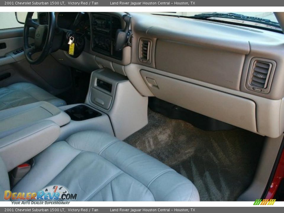 2001 Chevrolet Suburban 1500 LT Victory Red / Tan Photo #34