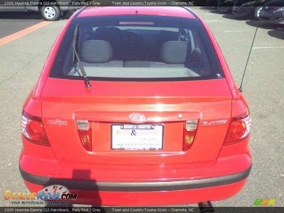 2005 Hyundai Elantra GLS Hatchback Rally Red / Gray Photo #4
