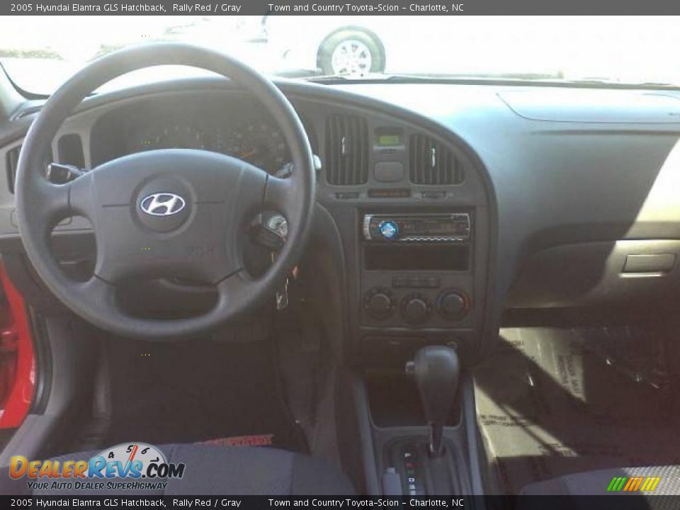 2005 Hyundai Elantra GLS Hatchback Rally Red / Gray Photo #5