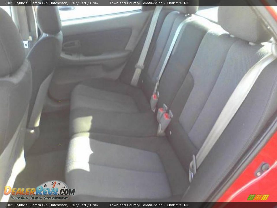 2005 Hyundai Elantra GLS Hatchback Rally Red / Gray Photo #7