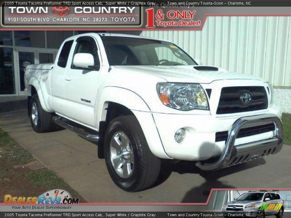 2005 Toyota Tacoma PreRunner TRD Sport Access Cab Super White / Graphite Gray Photo #1