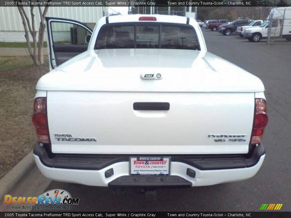 2005 Toyota Tacoma PreRunner TRD Sport Access Cab Super White / Graphite Gray Photo #4
