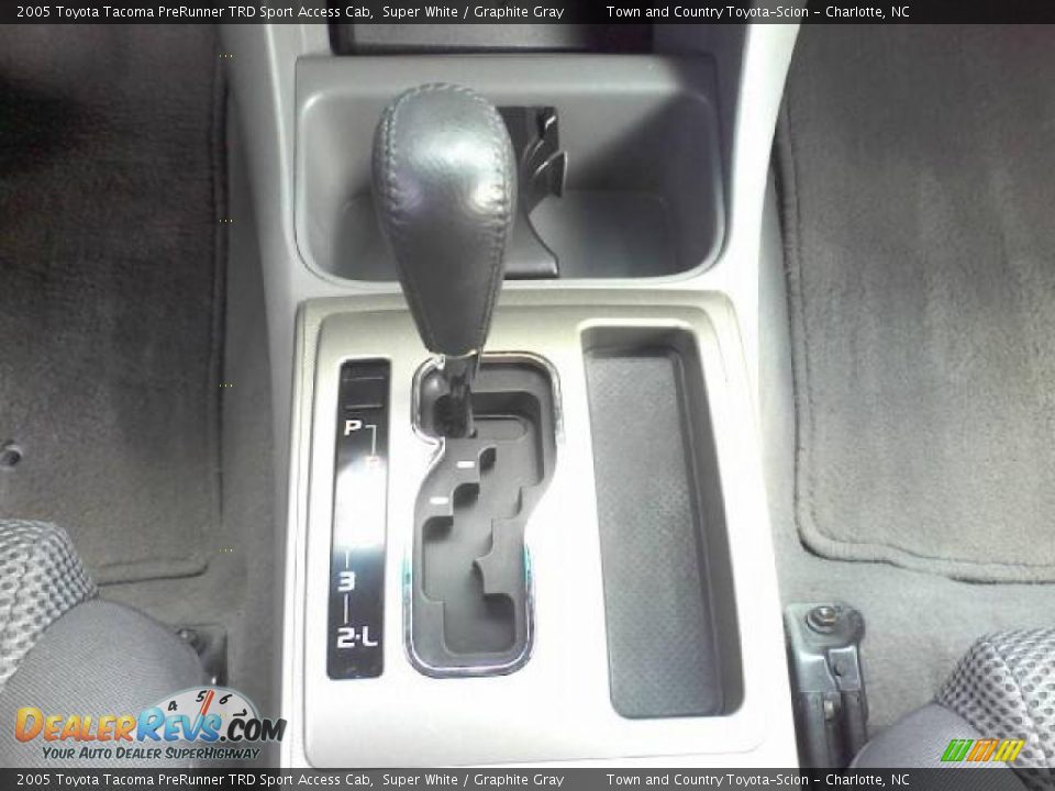 2005 Toyota Tacoma PreRunner TRD Sport Access Cab Shifter Photo #10