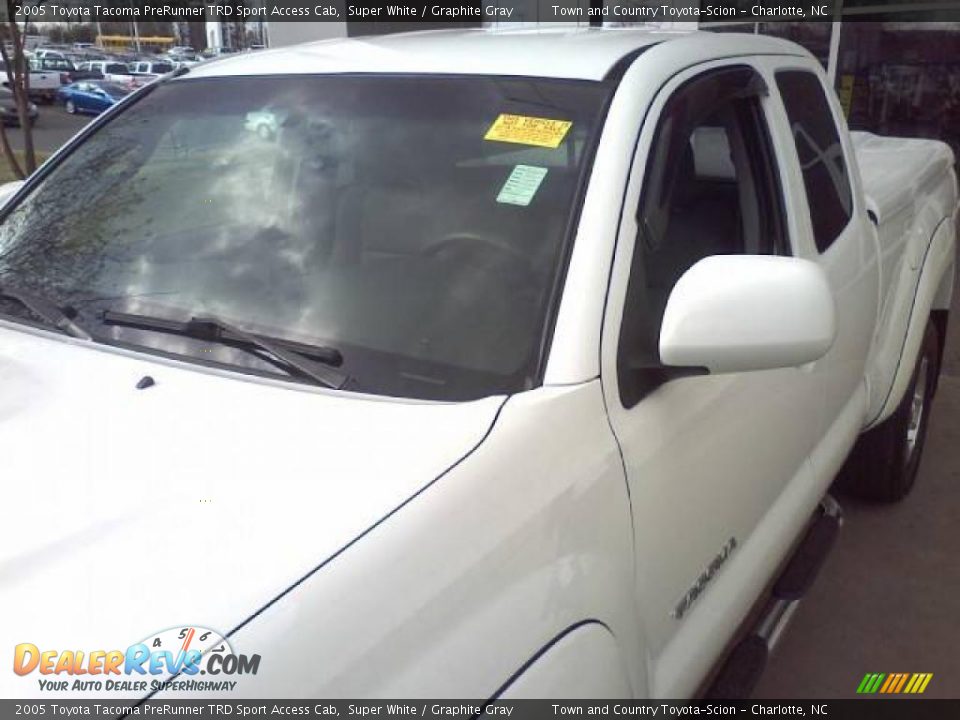 2005 Toyota Tacoma PreRunner TRD Sport Access Cab Super White / Graphite Gray Photo #21
