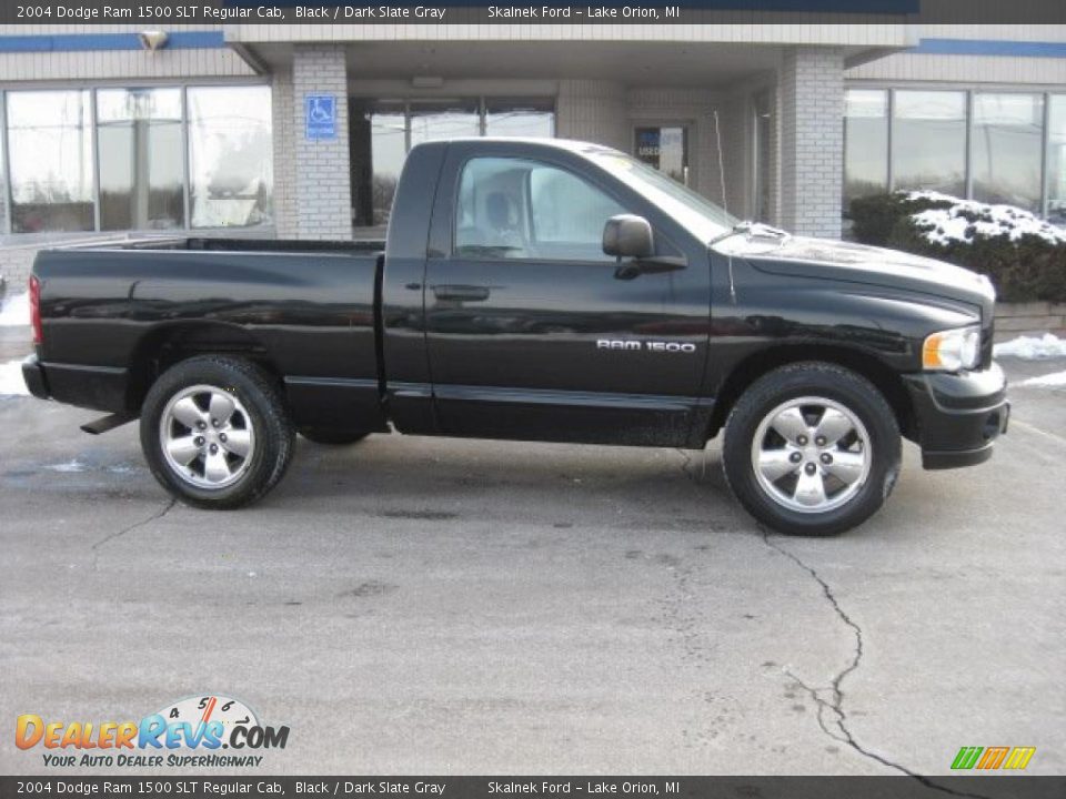 2004 Dodge Ram 1500 SLT Regular Cab Black / Dark Slate Gray Photo #5