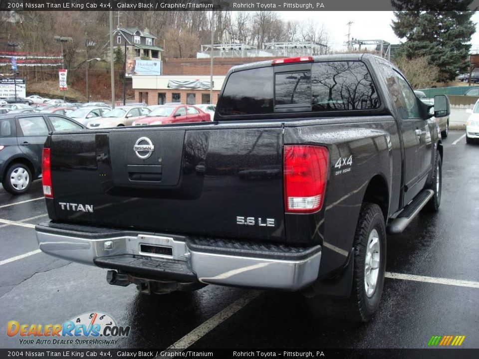 2004 Nissan Titan LE King Cab 4x4 Galaxy Black / Graphite/Titanium Photo #4