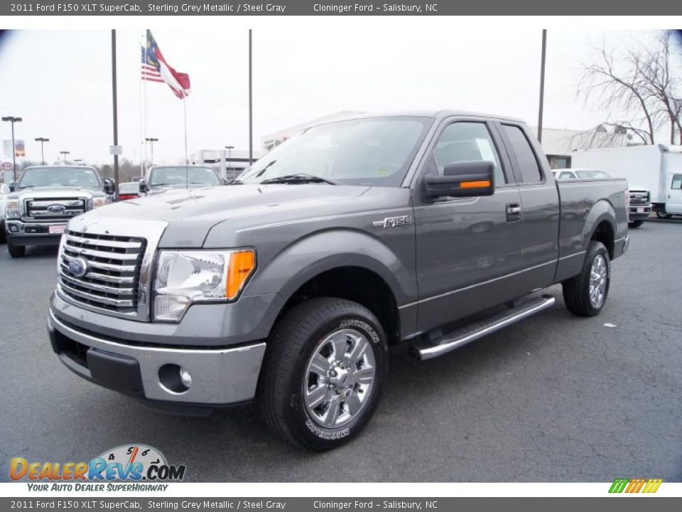 Front 3/4 View of 2011 Ford F150 XLT SuperCab Photo #6