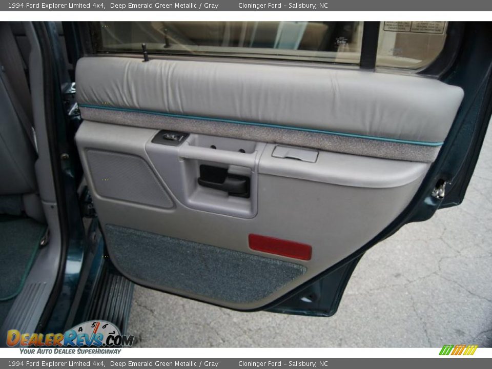 Door Panel of 1994 Ford Explorer Limited 4x4 Photo #12