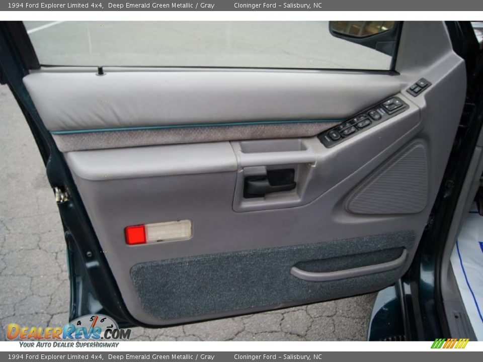 Door Panel of 1994 Ford Explorer Limited 4x4 Photo #20