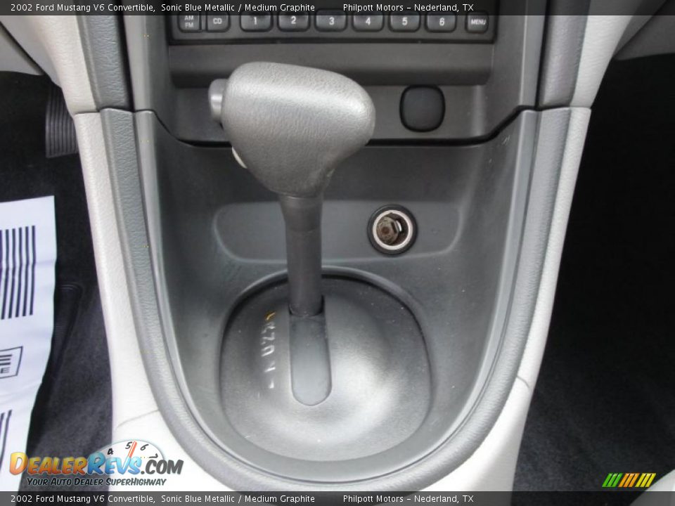 2002 Ford Mustang V6 Convertible Shifter Photo #34