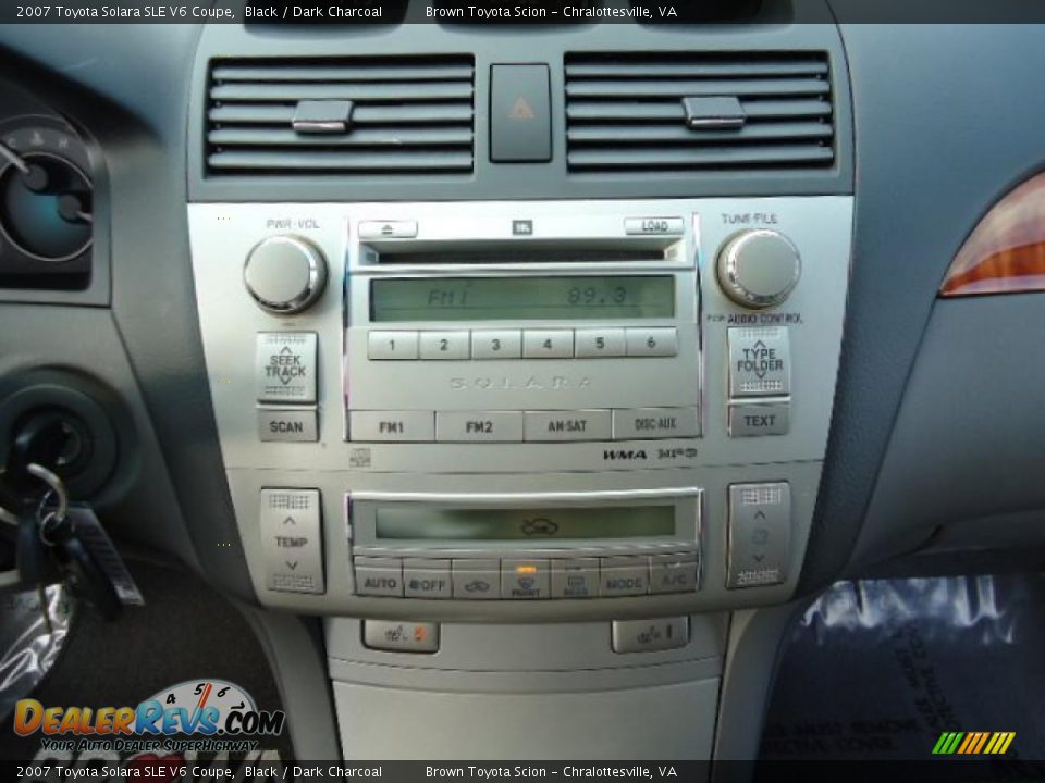 Controls of 2007 Toyota Solara SLE V6 Coupe Photo #9