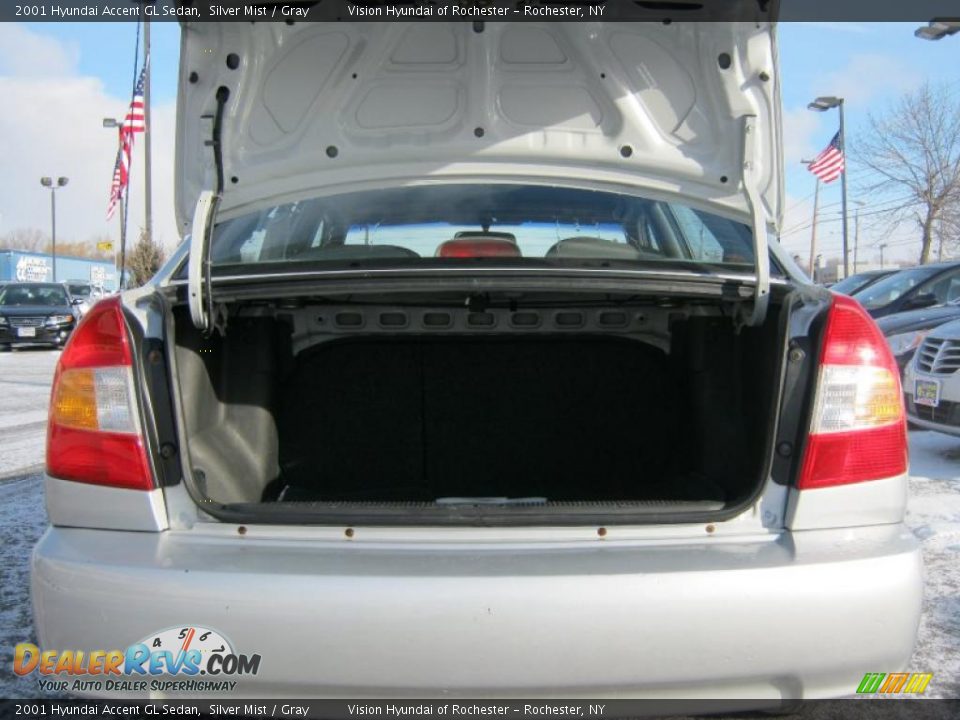 2001 Hyundai Accent GL Sedan Silver Mist / Gray Photo #6