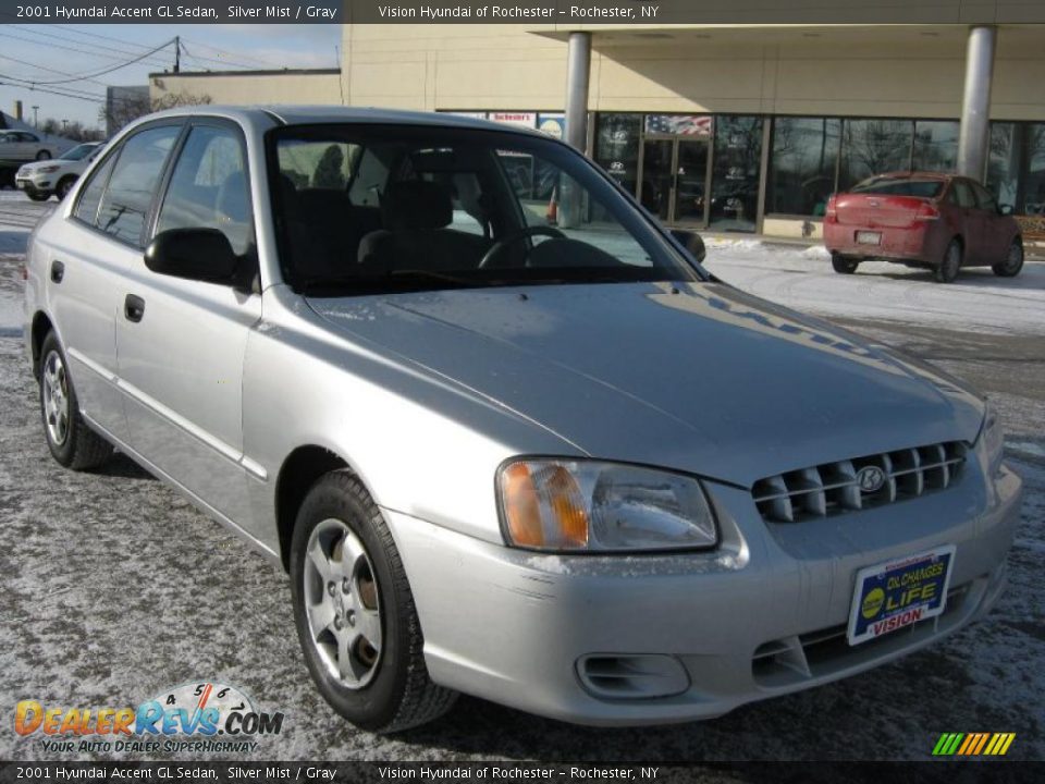 2001 Hyundai Accent GL Sedan Silver Mist / Gray Photo #9