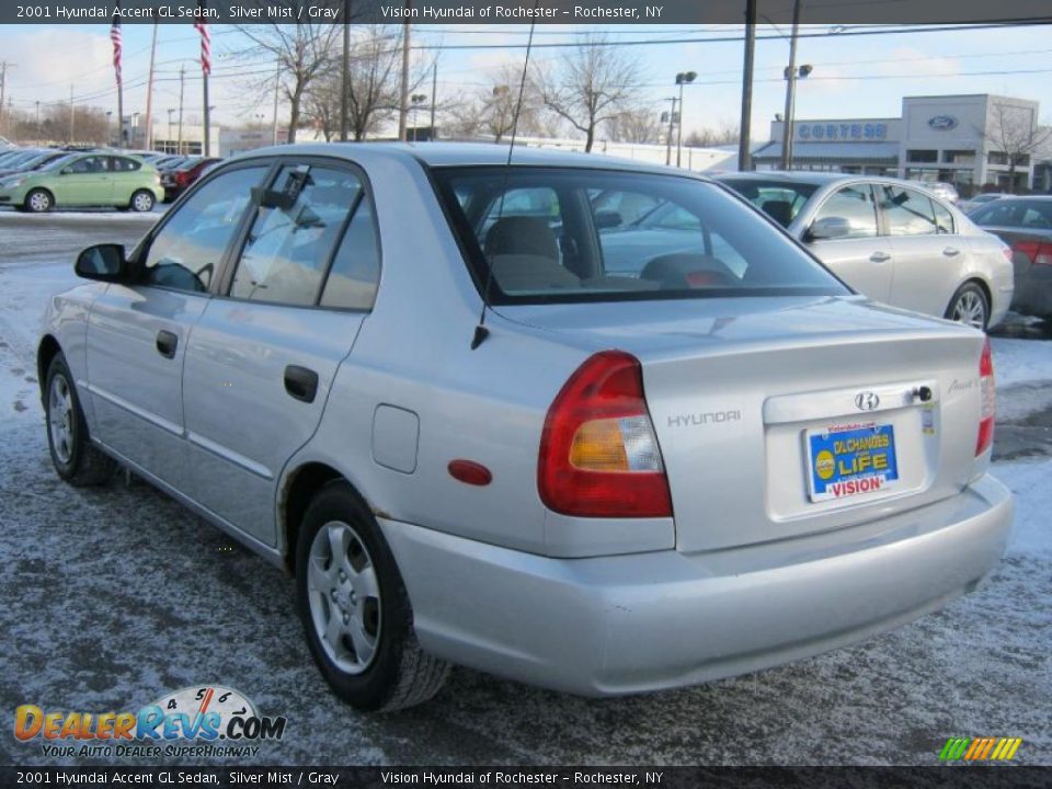 2001 Hyundai Accent GL Sedan Silver Mist / Gray Photo #12