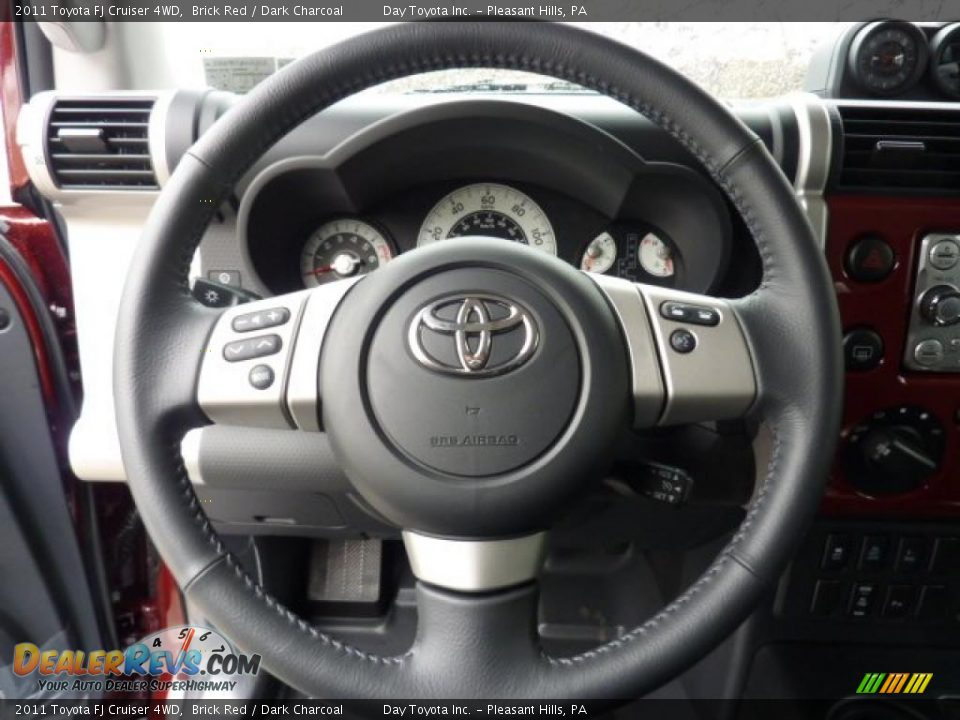 2011 Toyota FJ Cruiser 4WD Steering Wheel Photo #12