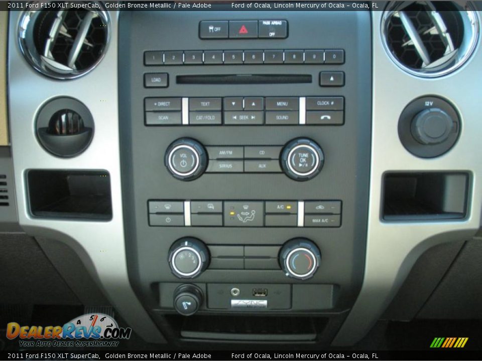 Controls of 2011 Ford F150 XLT SuperCab Photo #9