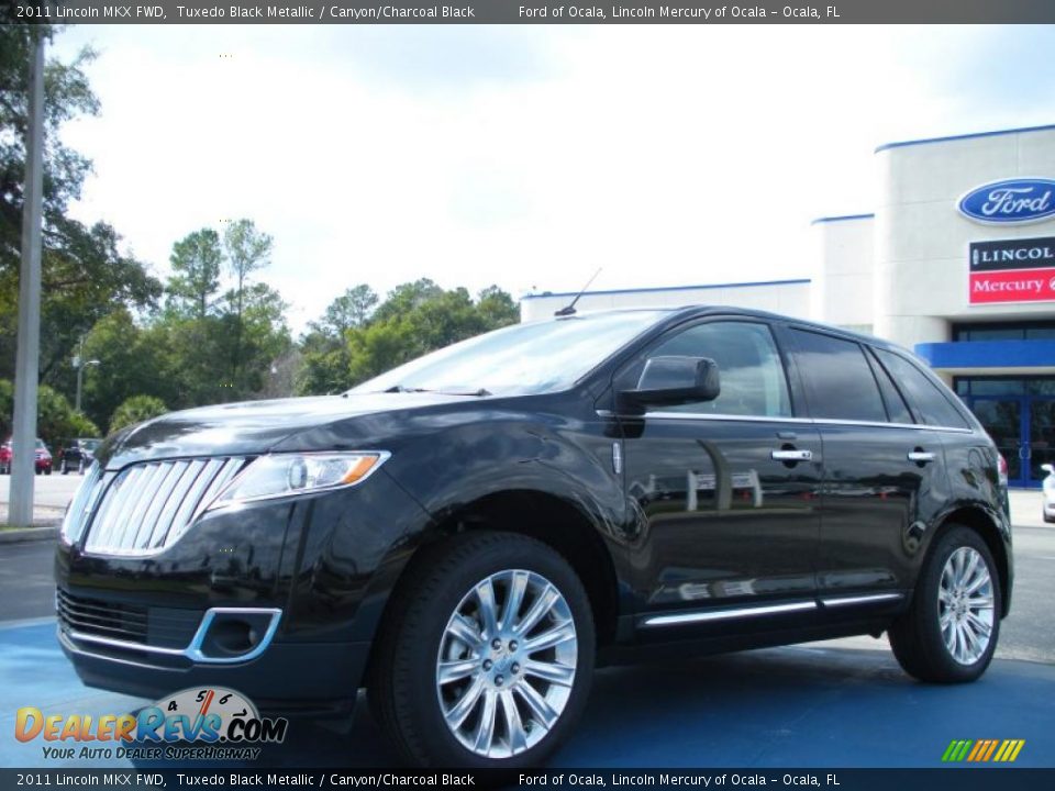 2011 Lincoln MKX FWD Tuxedo Black Metallic / Canyon/Charcoal Black Photo #1