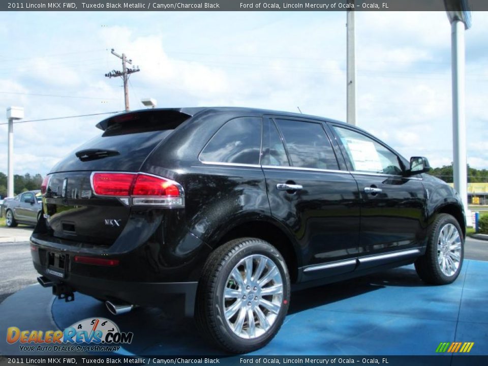 2011 Lincoln MKX FWD Tuxedo Black Metallic / Canyon/Charcoal Black Photo #3