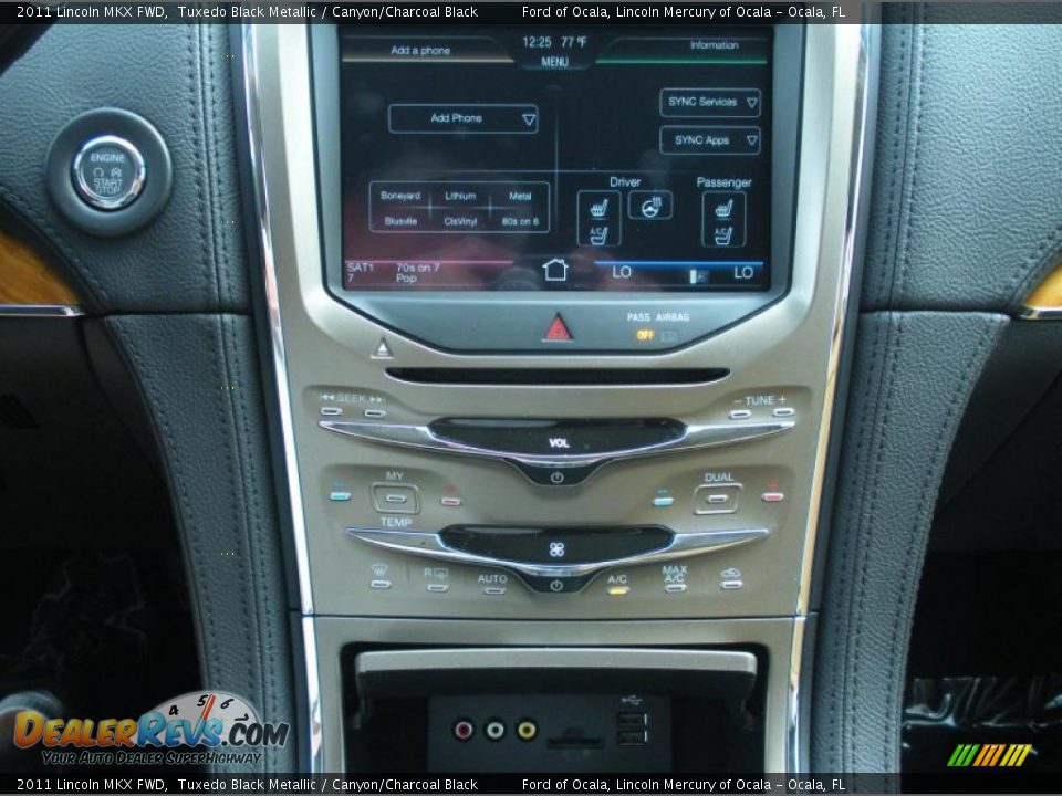 2011 Lincoln MKX FWD Tuxedo Black Metallic / Canyon/Charcoal Black Photo #10