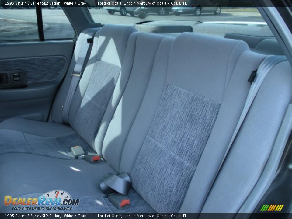 1995 Saturn S Series SL2 Sedan White / Gray Photo #14