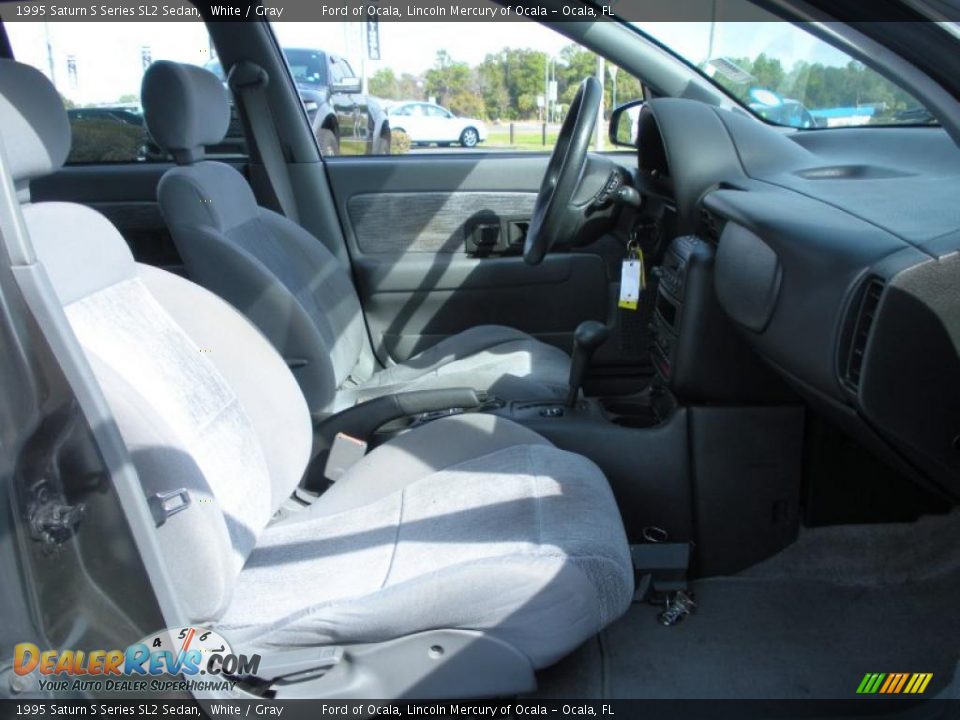 1995 Saturn S Series SL2 Sedan White / Gray Photo #15