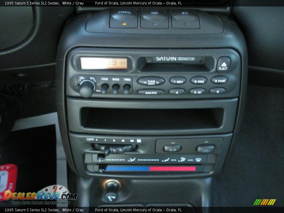 1995 Saturn S Series SL2 Sedan White / Gray Photo #22