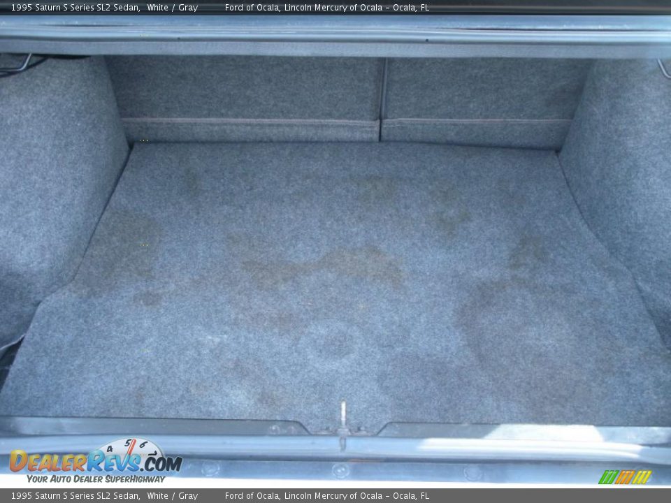 1995 Saturn S Series SL2 Sedan White / Gray Photo #24