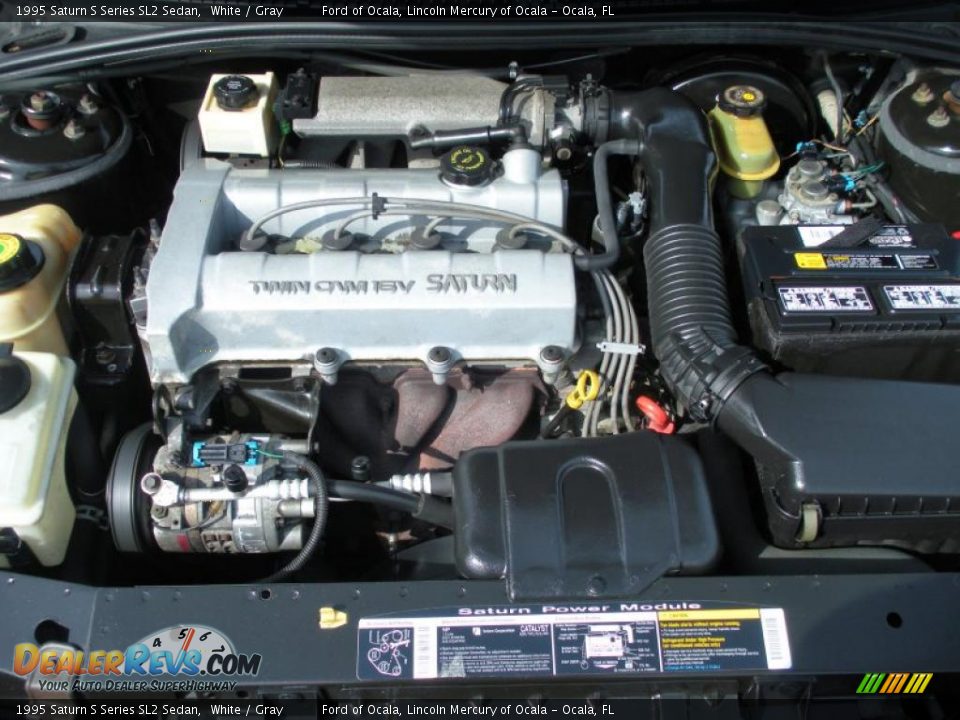 1995 Saturn S Series SL2 Sedan White / Gray Photo #25