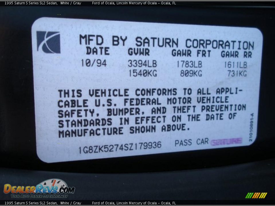 1995 Saturn S Series SL2 Sedan White / Gray Photo #26