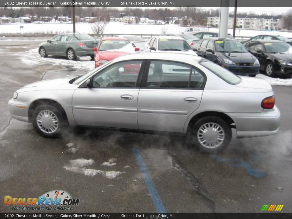 2002 Chevrolet Malibu Sedan Galaxy Silver Metallic / Gray Photo #5